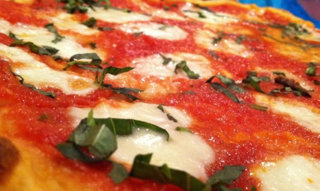 Recetas y consejos para cocinar pizza en casa